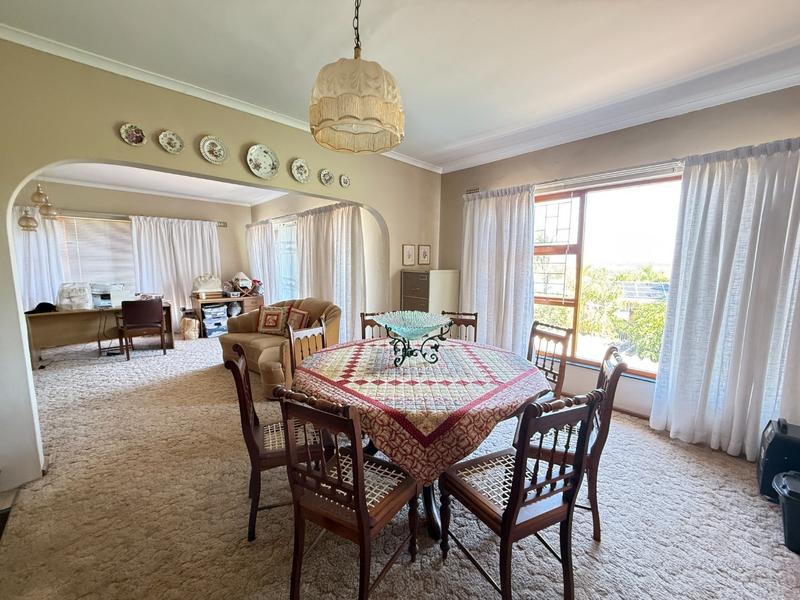 4 Bedroom Property for Sale in Panorama Western Cape